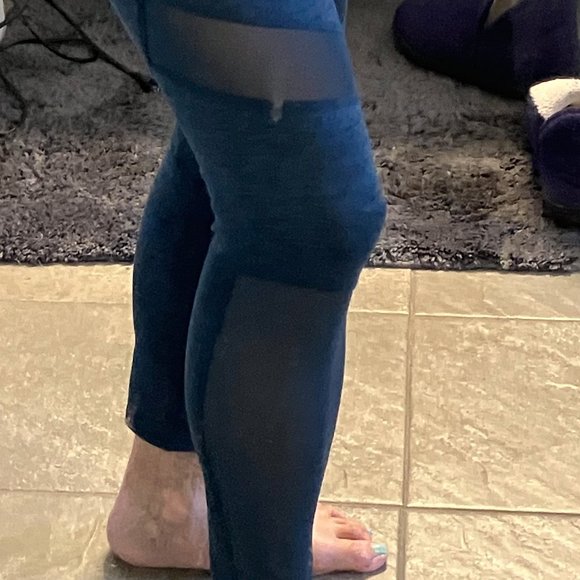 Gaiam Yoga Pants Sz Medium Blue/Dark Turquoise Stretch Leggings Mesh Panels - Picture 6 of 6